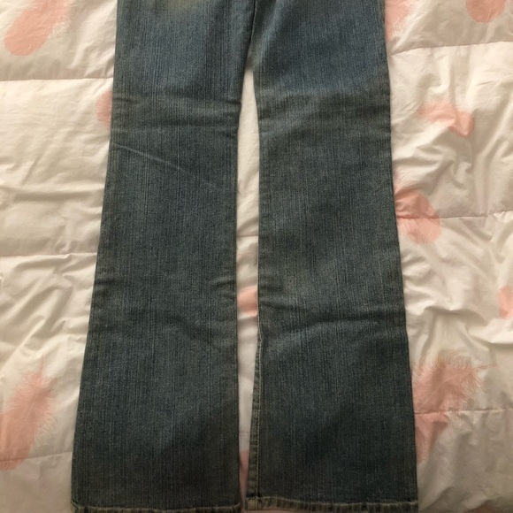 Guess Jeans - Picture 4 of 5